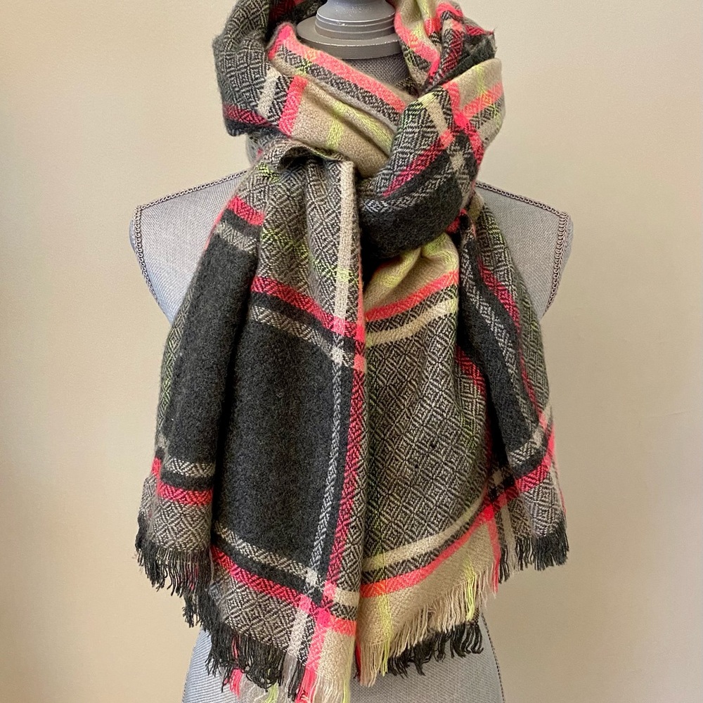 Moment by Moment scarf
